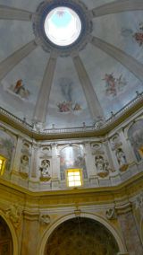 Kuppel Innenansicht der Kathedrale Santa Margherita